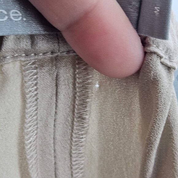 Vince Stucco Patch Pocket Drawstring Satin Pants Beige Women’s Size M Minimalist - Picture 16 of 16